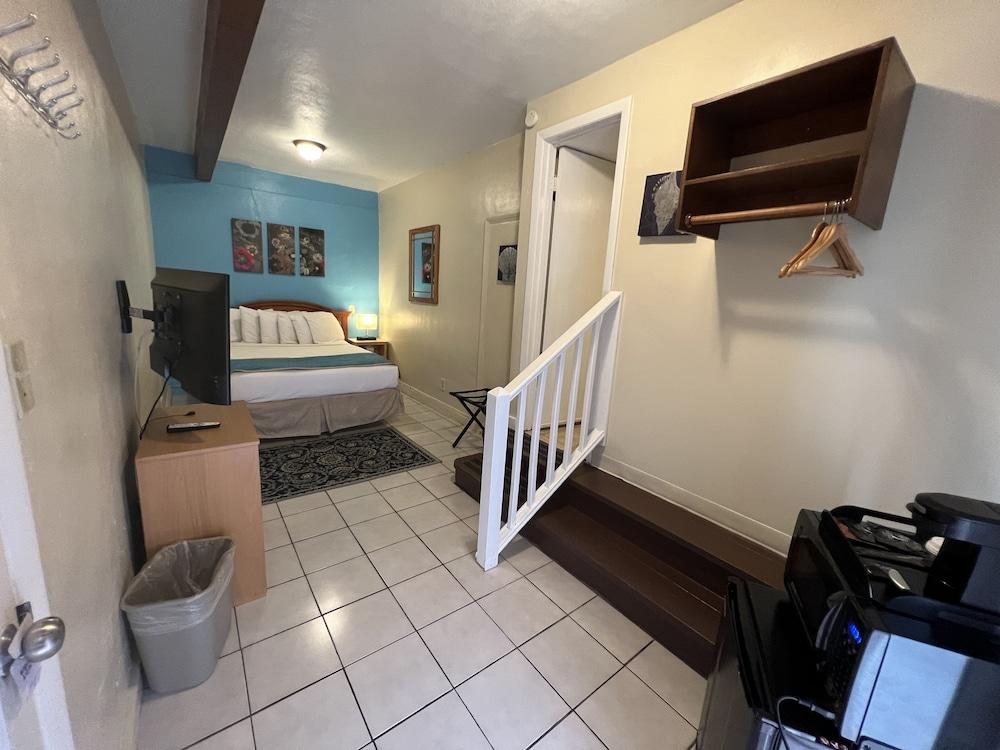 Seashell Motel photo 27
