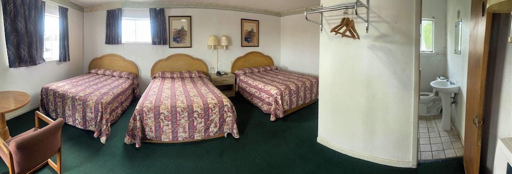 Sundown Inn photo 2