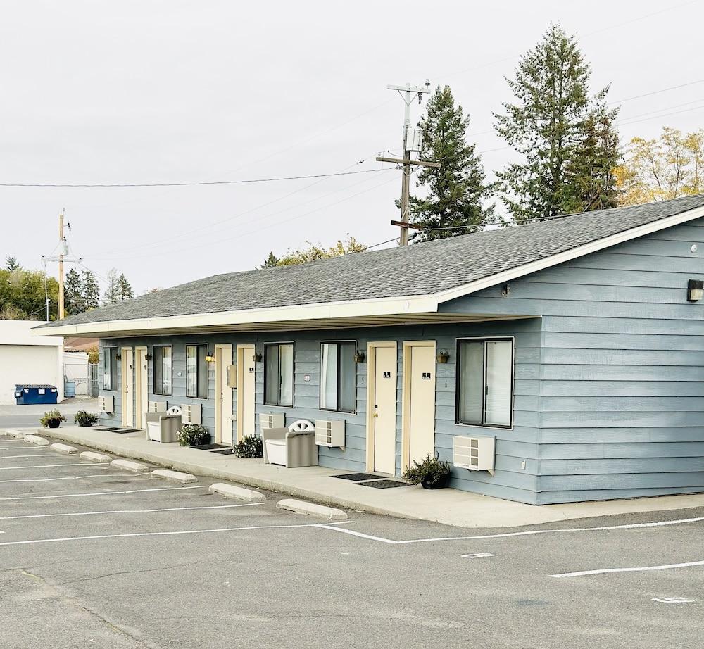 The Davenport Motel photo 5