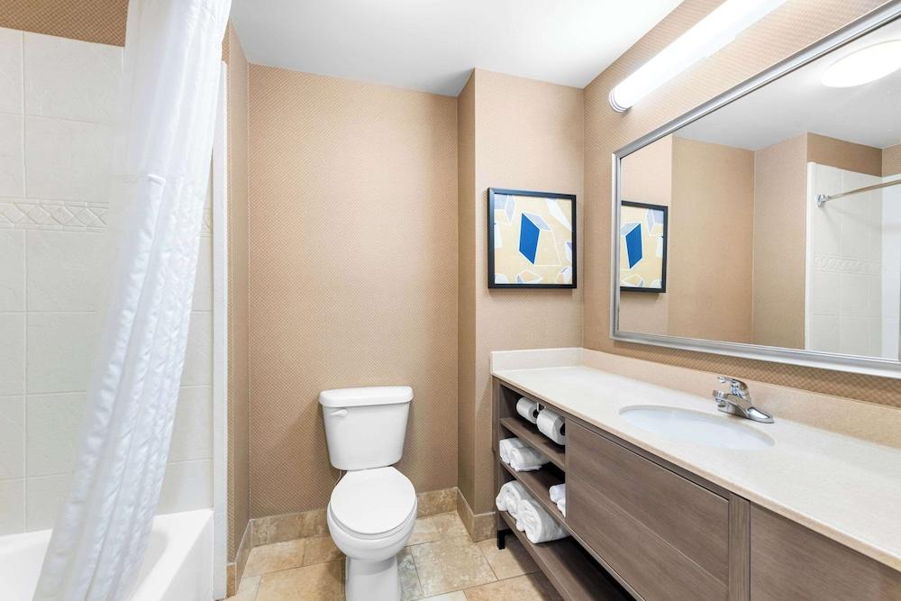 Comfort Inn Harriman photo 37