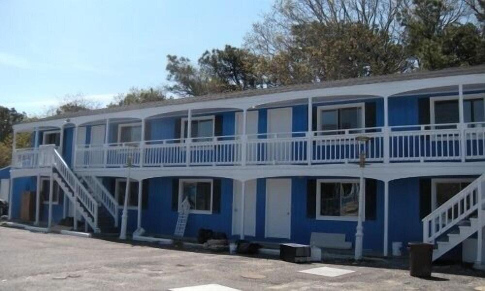 Oceanside Motel photo 13