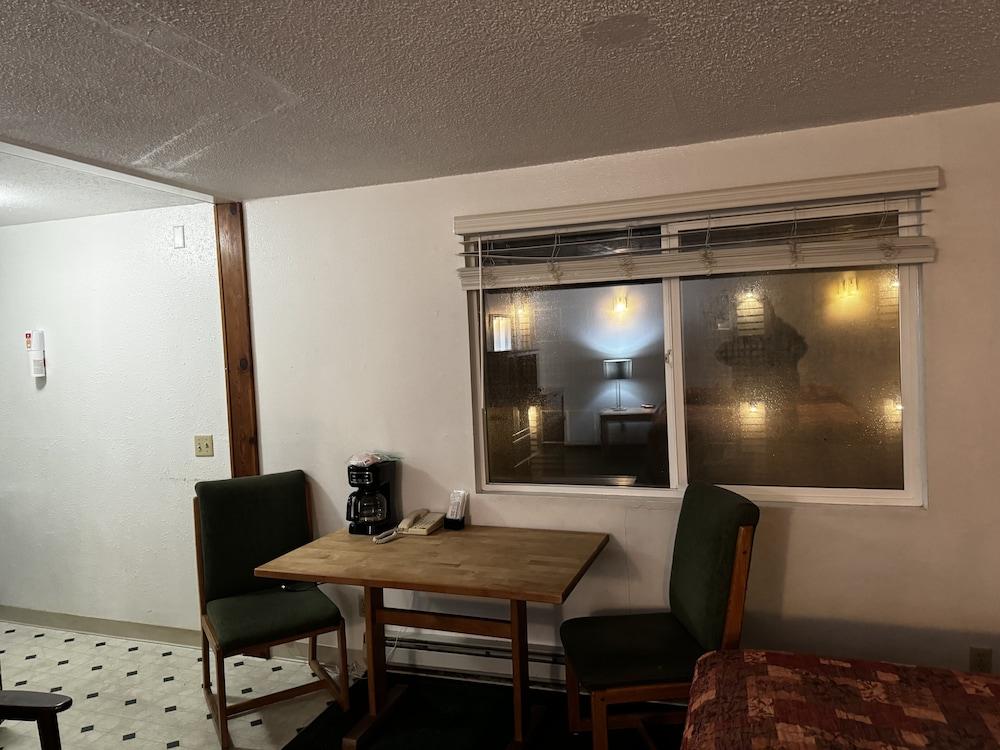 Heidis Inn Ilwaco photo 45