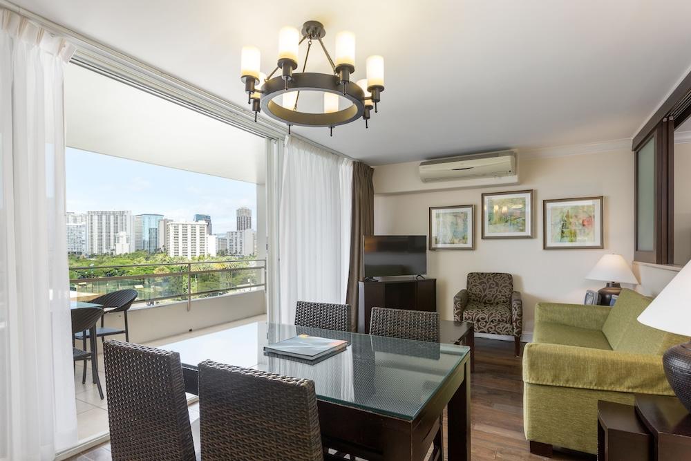 Regency on Beachwalk Waikiki by OUTRIGGER photo 41