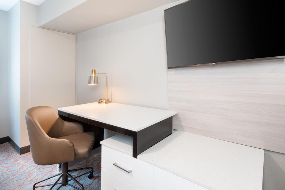 SPRINGHILL SUITES BY MARRIOTT CONYERS photo 4