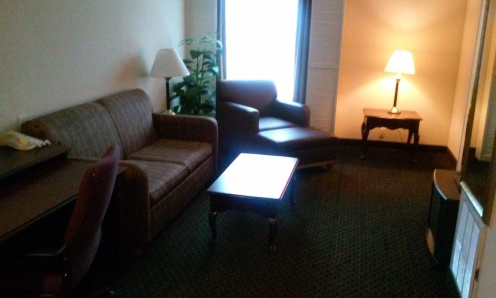 Imperial Swan Hotel & Suites photo 8
