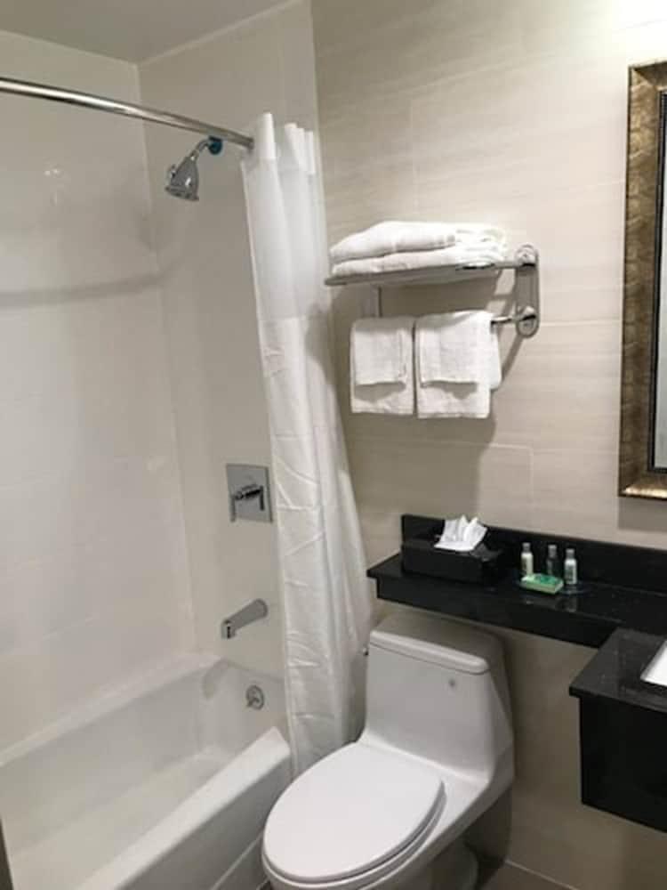 GWB Hotel photo 8