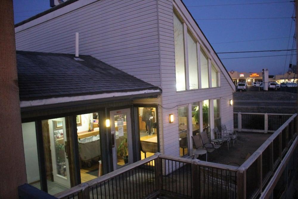 Hawk's Nest Lodge photo 11