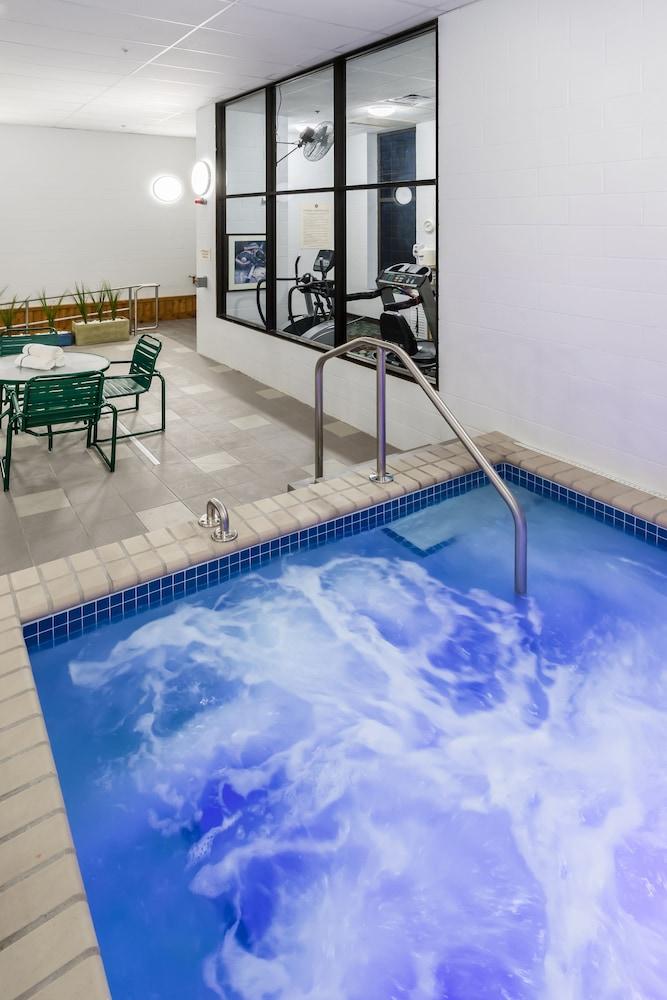 Aspen Suites photo 9