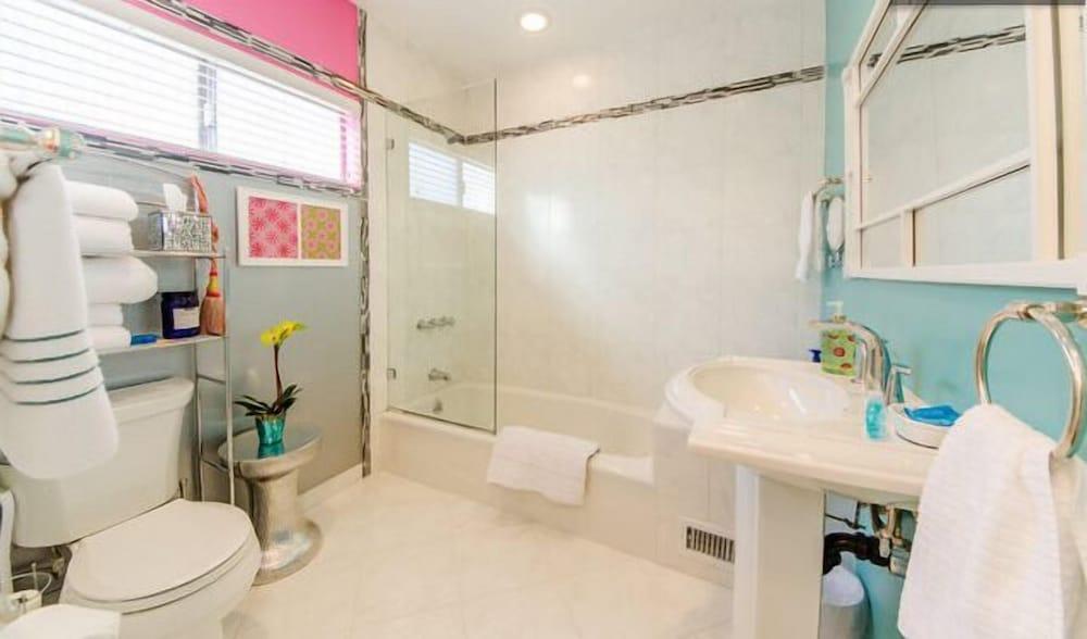 Boutique 444 photo 26