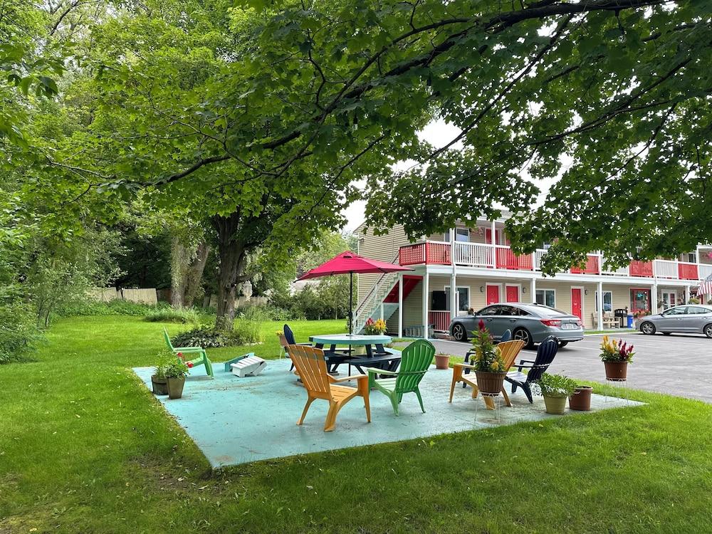 Cozy Corner Motel photo 83