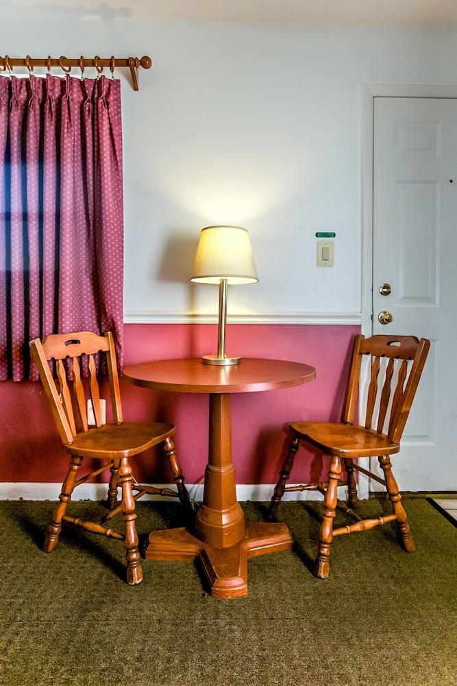 White Marsh Motel photo 3