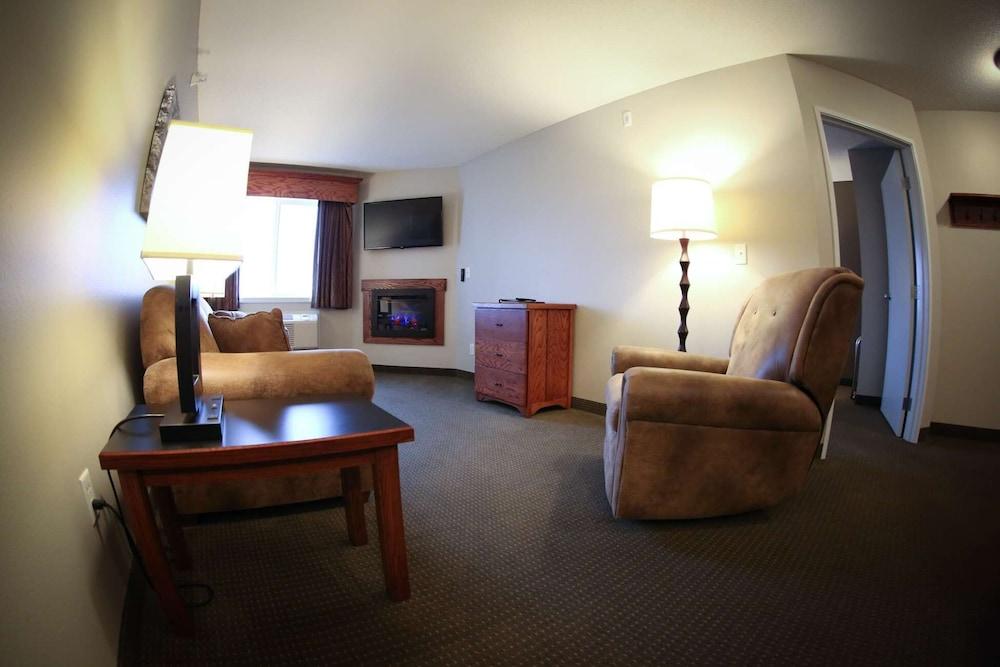 GrandStay Hotel & Suites Perham photo 21
