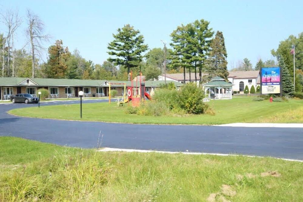 Crows Nest Inn Tawas photo 10