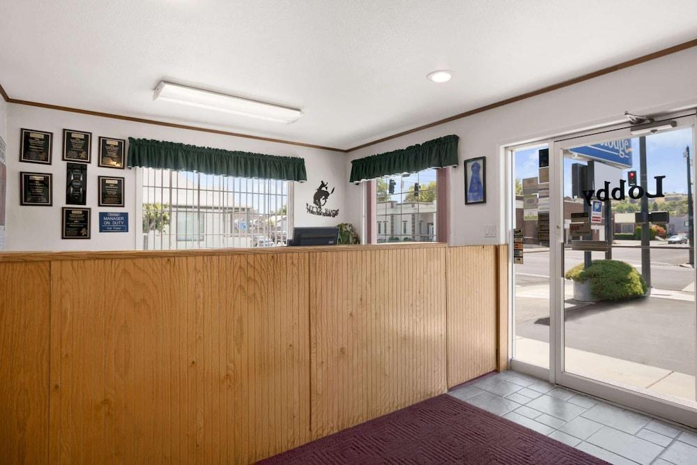 Travelodge by Wyndham Pendleton OR photo 2