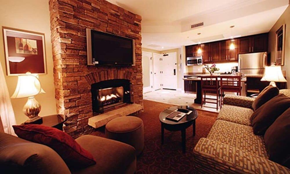 Bellasera Hotel & Suites Paso Robles, Tapestry by Hilton photo 82