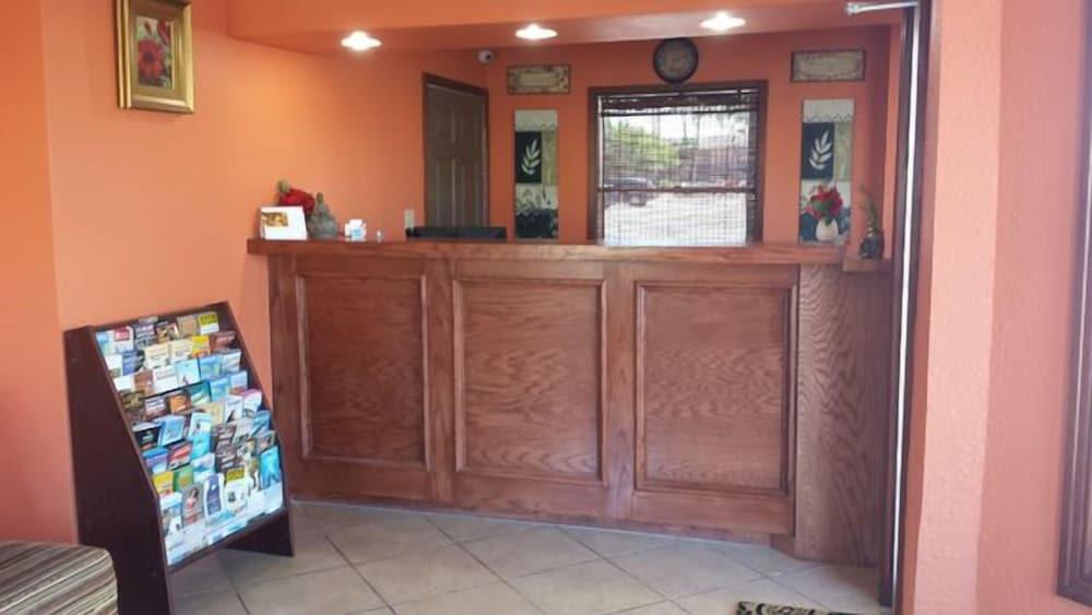 Texas Inn North Brownsville photo 5
