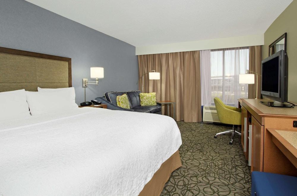 Hampton Inn Austin/Airport Area South photo 4