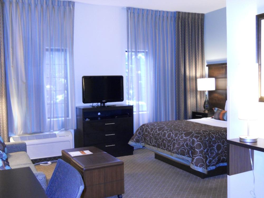 Staybridge Suites Columbus-Airport by IHG photo 5