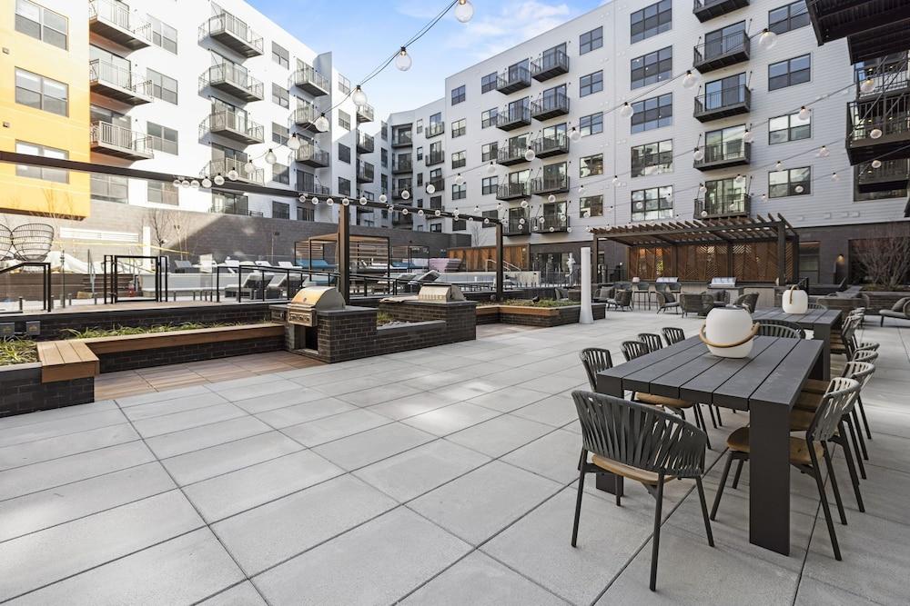 Placemakr Cathedral Heights photo 56