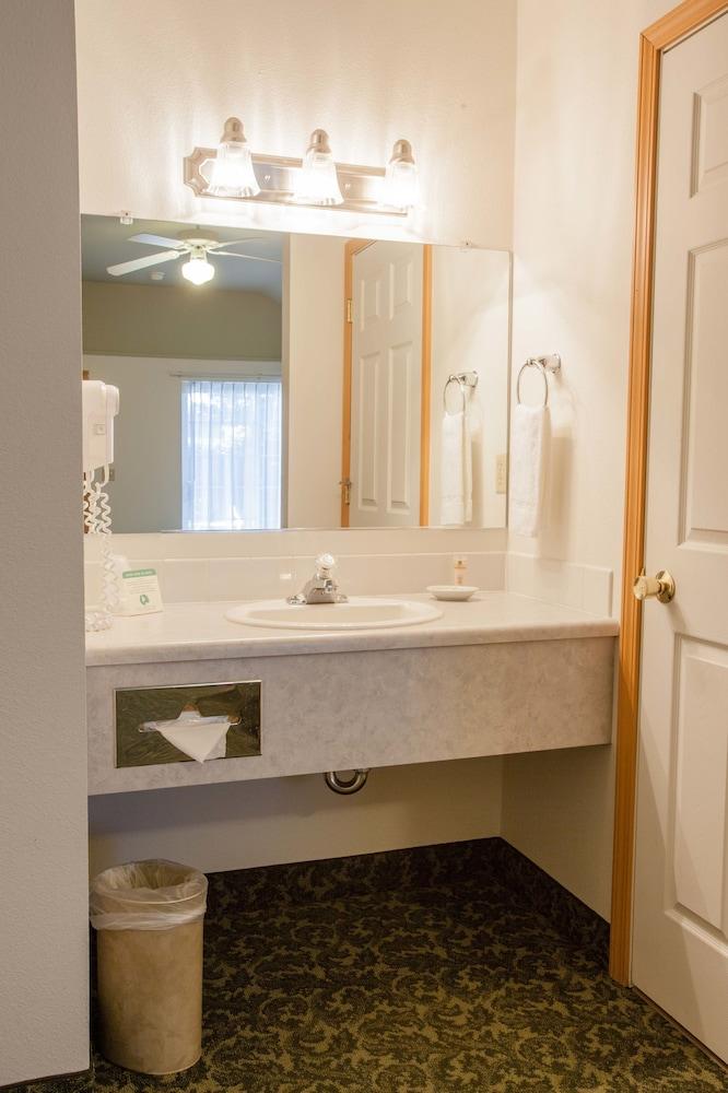 Rivers Edge Resort photo 14