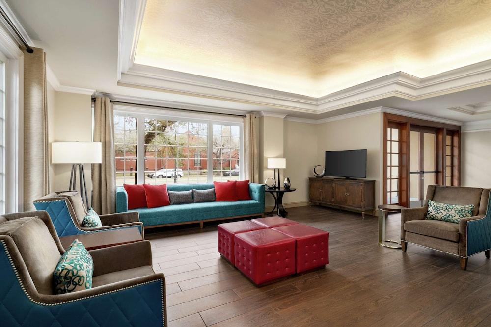 Hampton Inn New Orleans-St. Charles Ave./Garden District photo 39