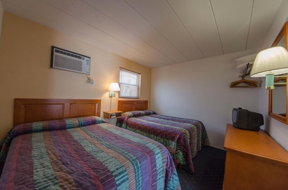 Compass Family Resort photo 8