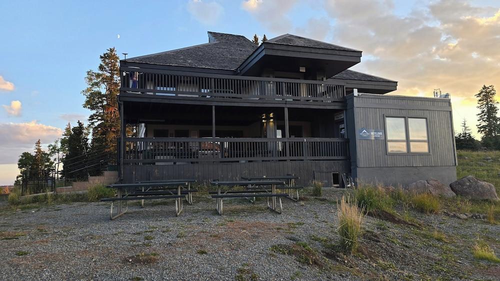 Eagle Point Resort photo 41