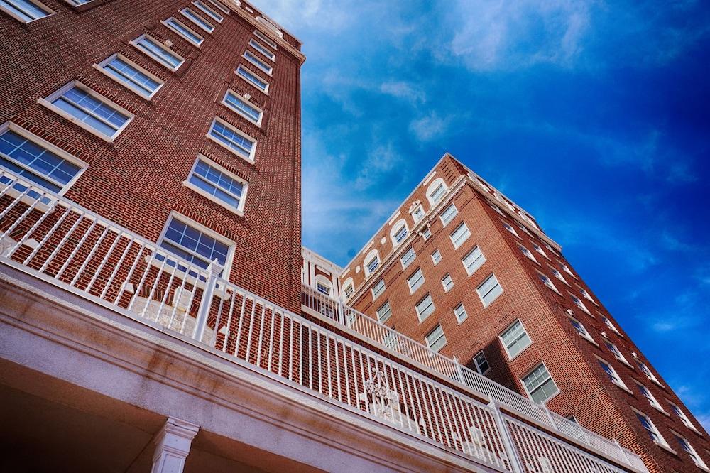 Pioneer Pocket Hotel photo 9