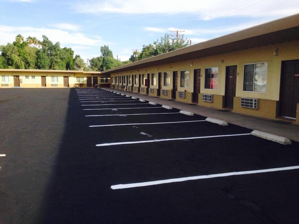 Desert Inn photo 36
