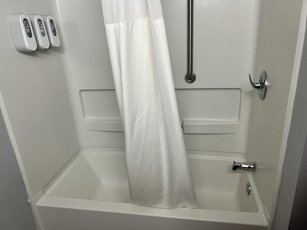 Quality Inn Tahlequa South photo 12