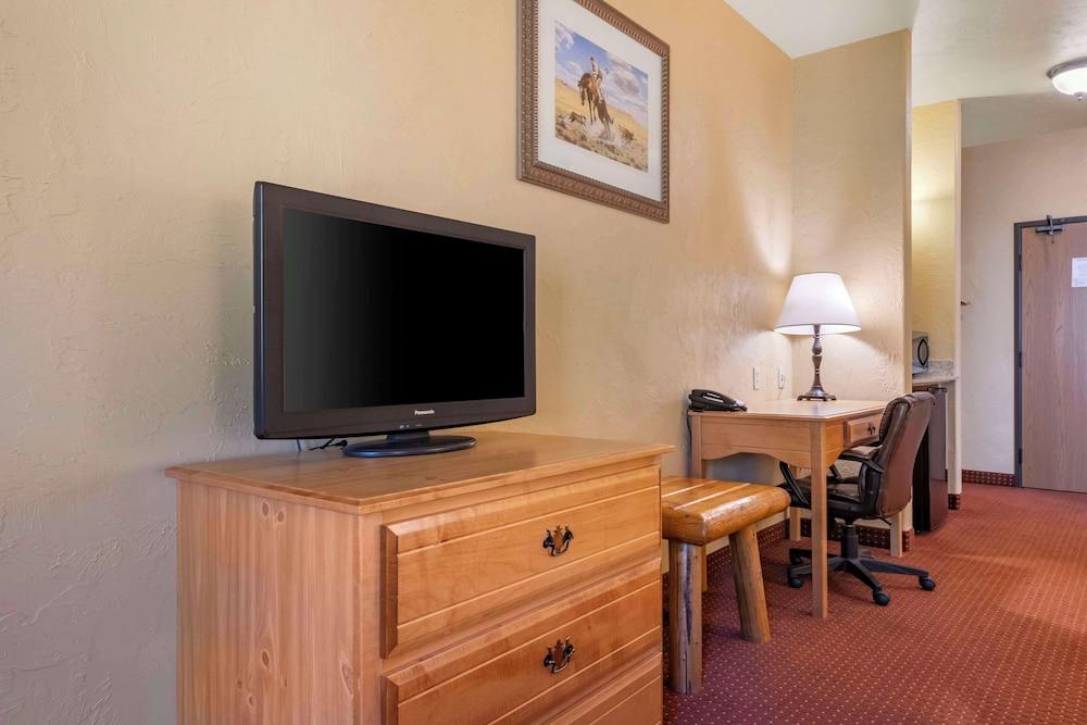 Best Western Devils Tower Inn photo 25