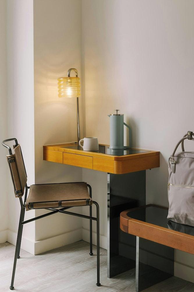 Hotel Henri NY photo 22