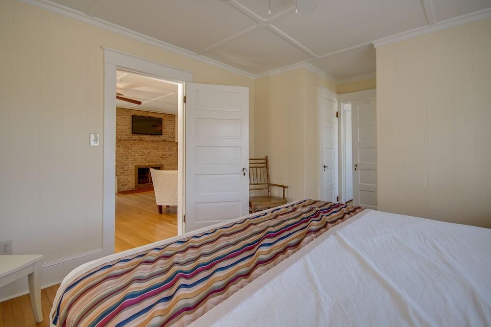 Majestic Hotel & Apartments photo 92