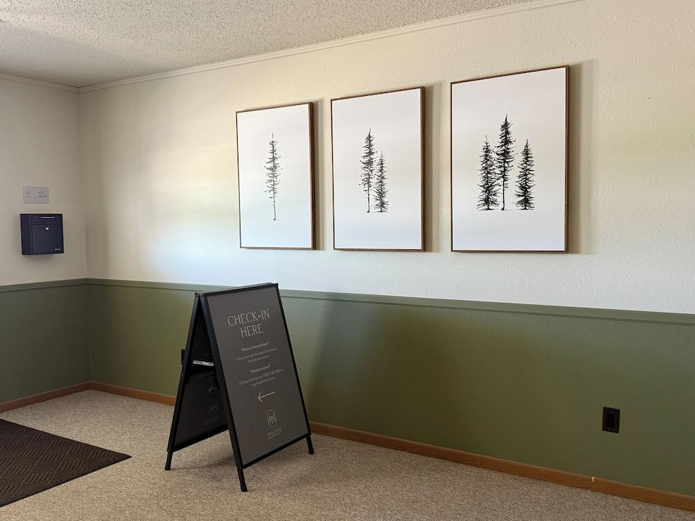 The Trail Inn - Stanton IA - Halland Ave photo 4