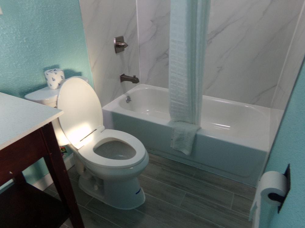 Regal Inn photo 19