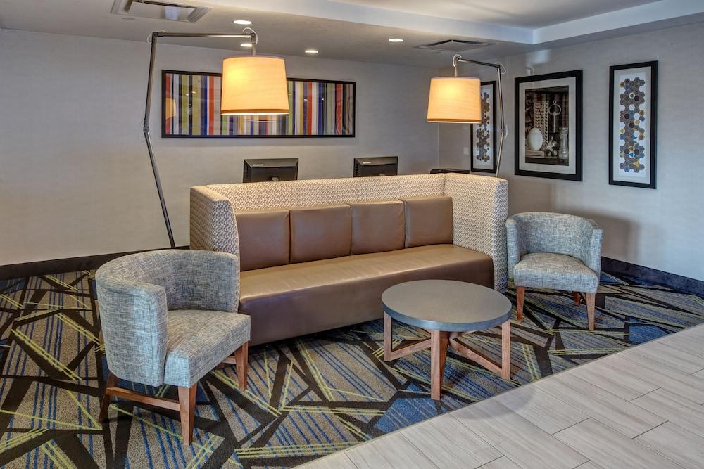 Holiday Inn Express Hotel & Suites Jackson NE by IHG photo 43