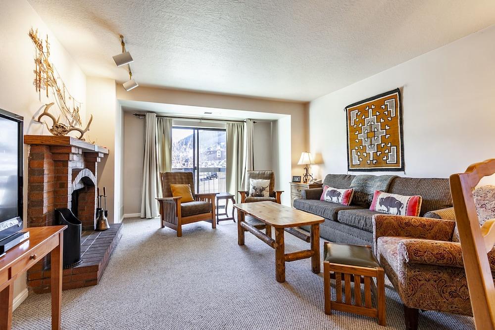 Shadow Ridge by All Seasons Resort Lodging photo 82