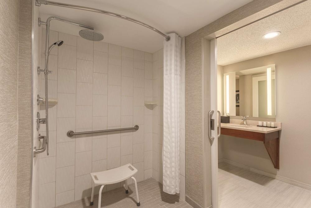 Embassy Suites by Hilton Orlando International Dr ICON Park photo 14