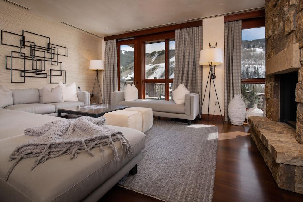 Solaris Residences photo 58