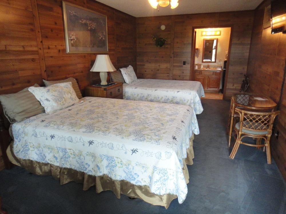 Brackenridge Lodge photo 21