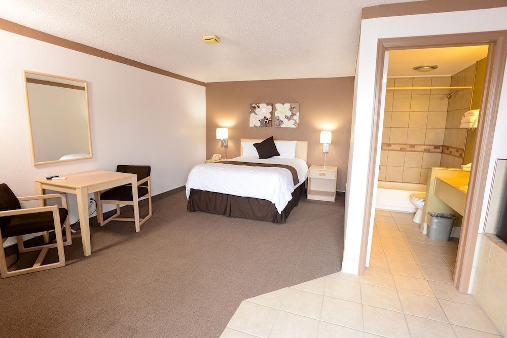 Burlington Inn photo 8