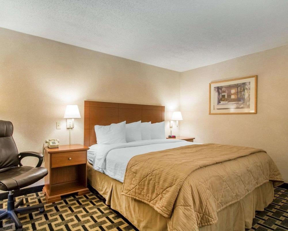 Quality Inn & Suites Ridgeland photo 13