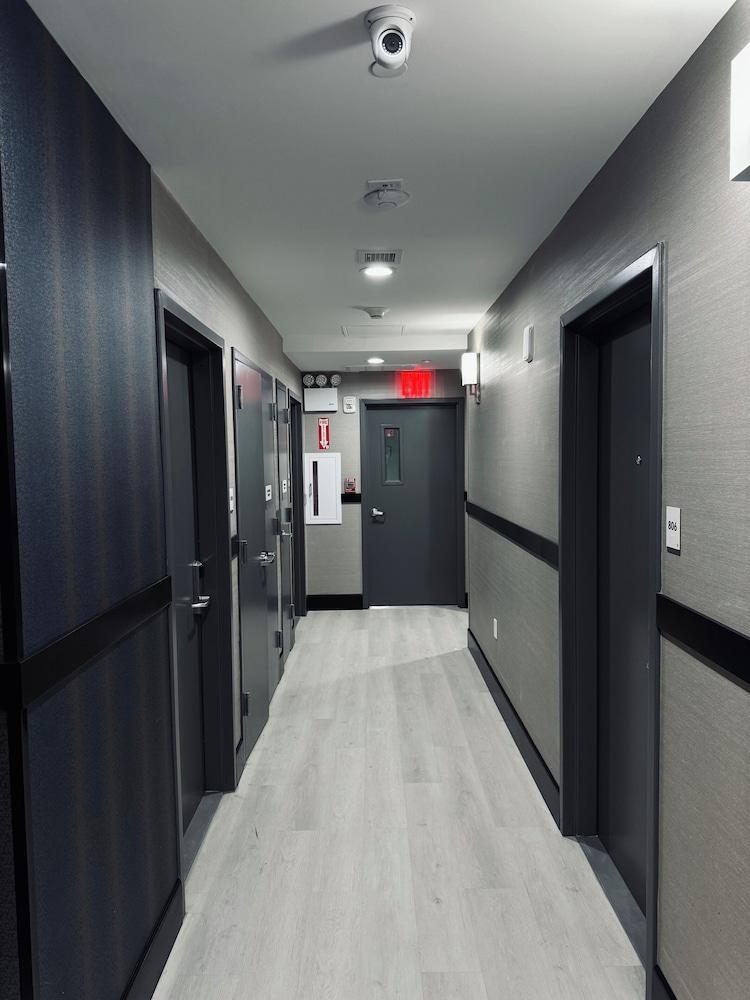 Capital Hotel photo 3