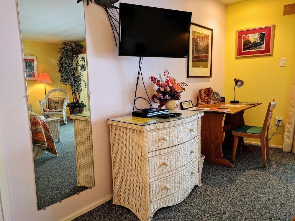Ann Arbor B&B Inn photo 40