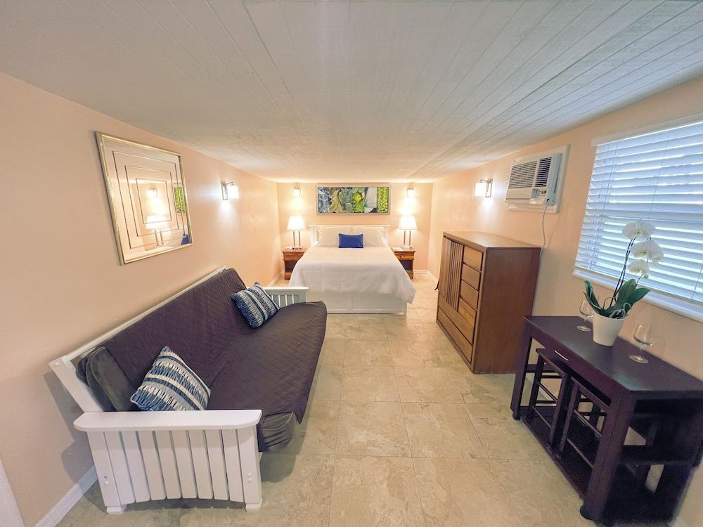 Sunset Cove Beach Resort photo 46