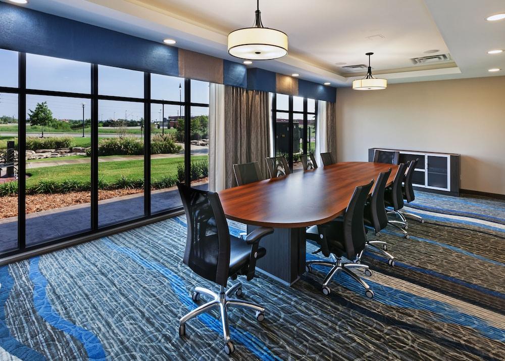 Holiday Inn Express & Suites Glenpool-Tulsa South by IHG photo 24