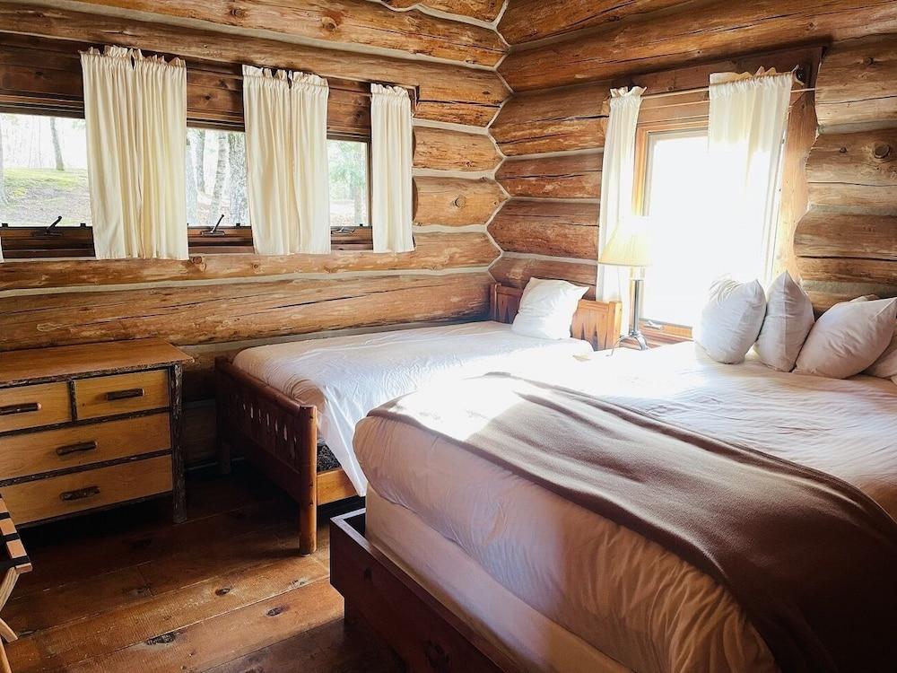 Drummond Island Resort photo 37