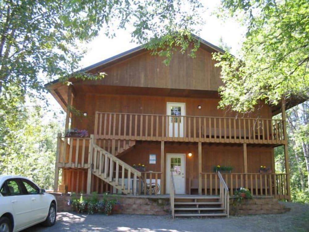 Swiss Alaska Inn photo 32