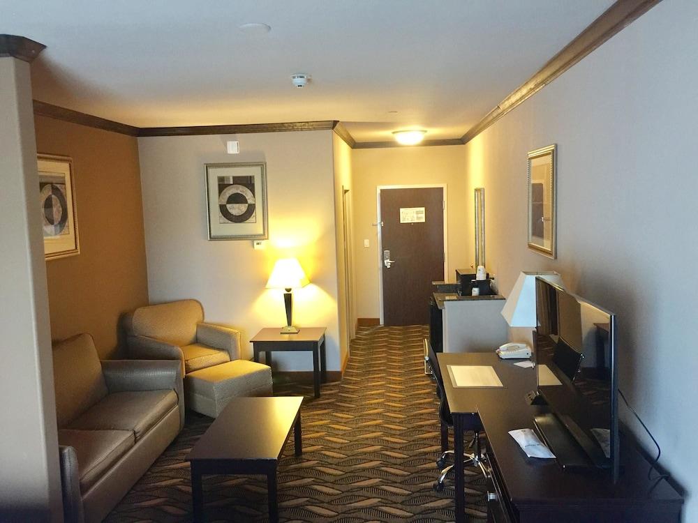 Best Western Red River Inn & Suites photo 5