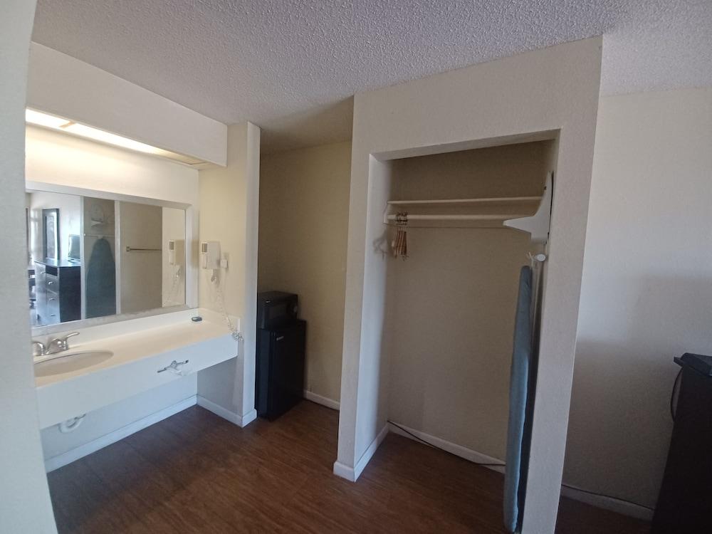 Executive Inn Port Lavaca by OYO photo 4